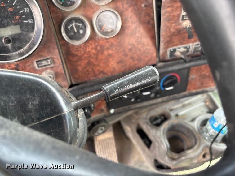 image for item FB3278 2004 Kenworth T800 ready mix truck