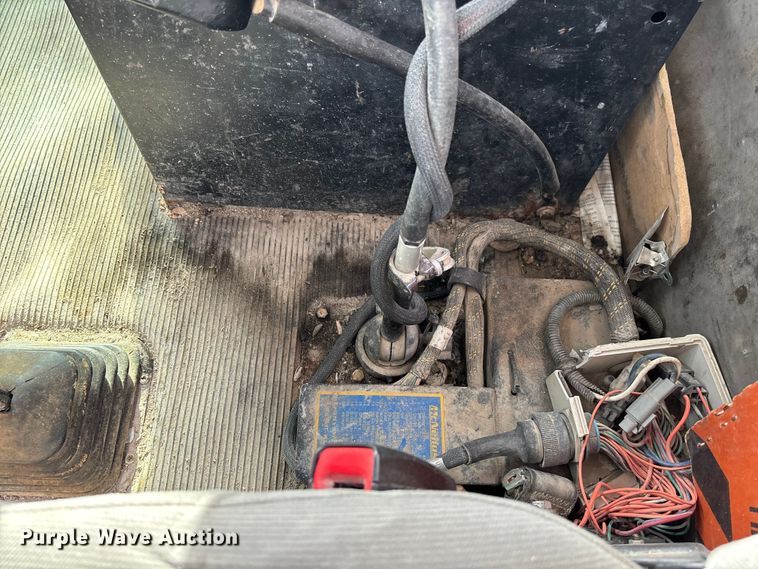 image for item FB3278 2004 Kenworth T800 ready mix truck