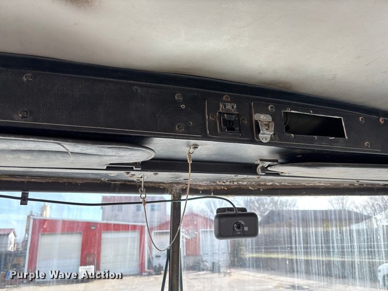 image for item FB3278 2004 Kenworth T800 ready mix truck