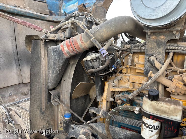 image for item FB3278 2004 Kenworth T800 ready mix truck