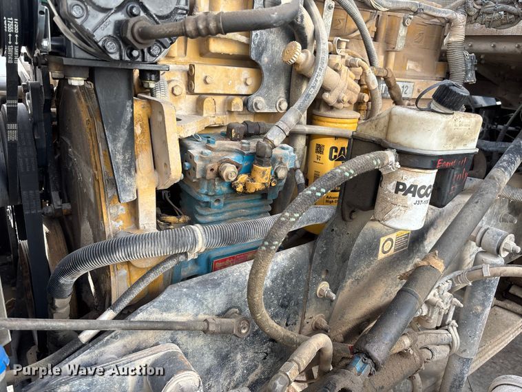 image for item FB3278 2004 Kenworth T800 ready mix truck