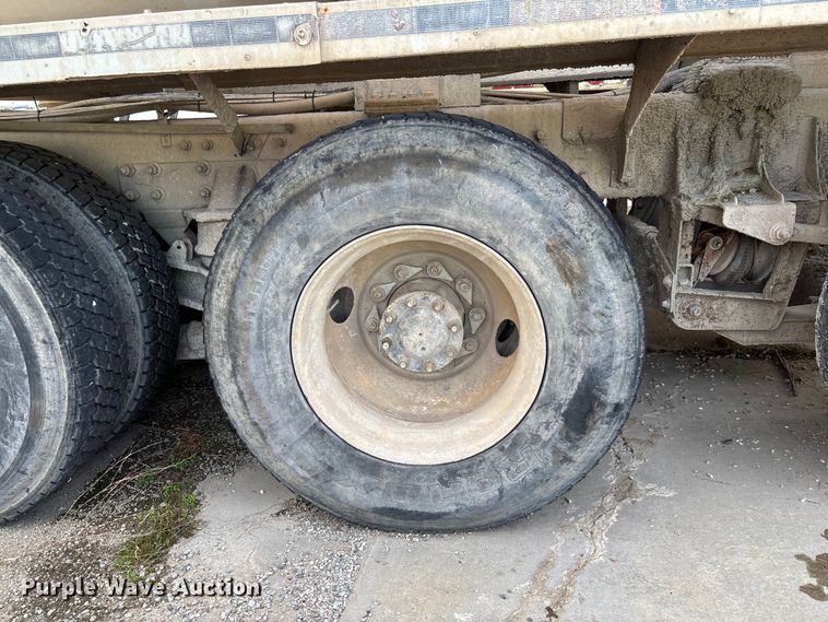 image for item FB3278 2004 Kenworth T800 ready mix truck