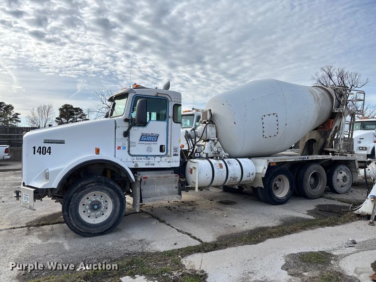 image for item FB3279 2009 Kenworth T800 ready mix truck