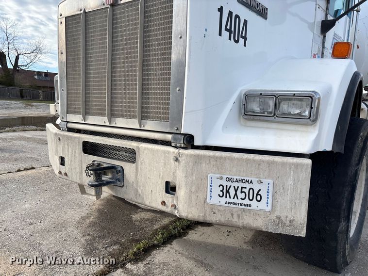 image for item FB3279 2009 Kenworth T800 ready mix truck