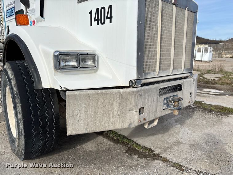 image for item FB3279 2009 Kenworth T800 ready mix truck