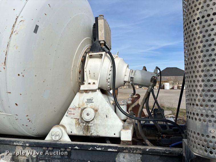 image for item FB3279 2009 Kenworth T800 ready mix truck