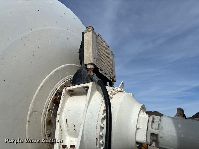 image for item FB3279 2009 Kenworth T800 ready mix truck