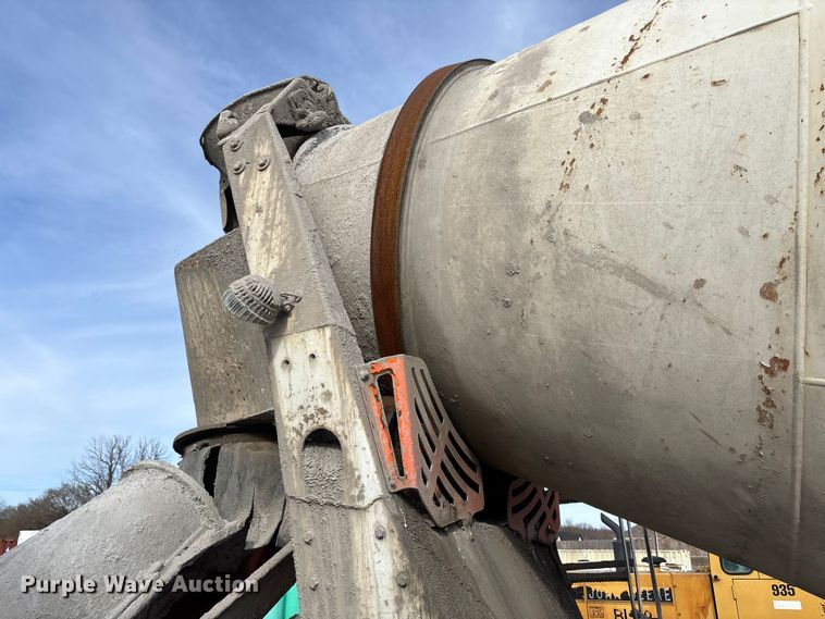 image for item FB3279 2009 Kenworth T800 ready mix truck