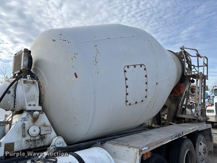 image for item FB3279 2009 Kenworth T800 ready mix truck