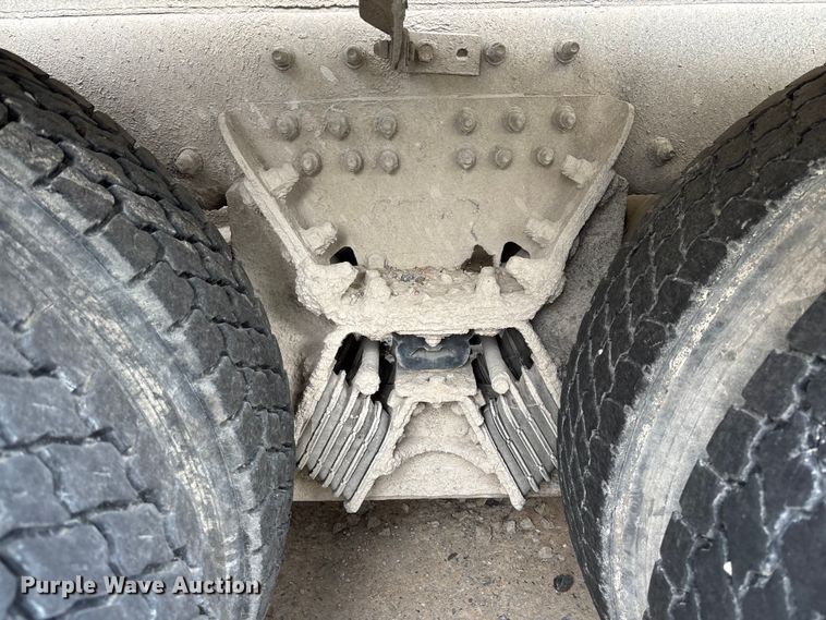 image for item FB3279 2009 Kenworth T800 ready mix truck