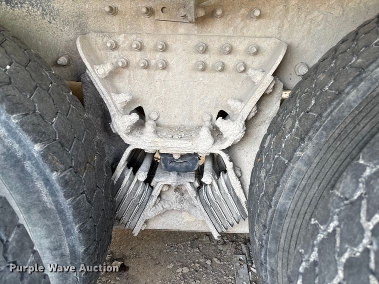 image for item FB3279 2009 Kenworth T800 ready mix truck