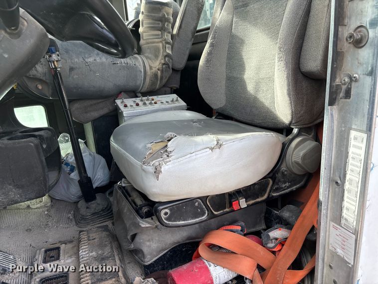 image for item FB3279 2009 Kenworth T800 ready mix truck