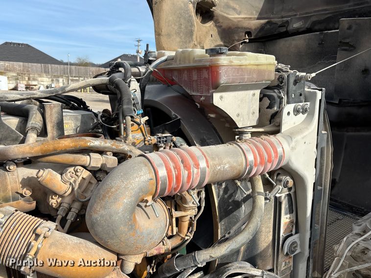 image for item FB3279 2009 Kenworth T800 ready mix truck