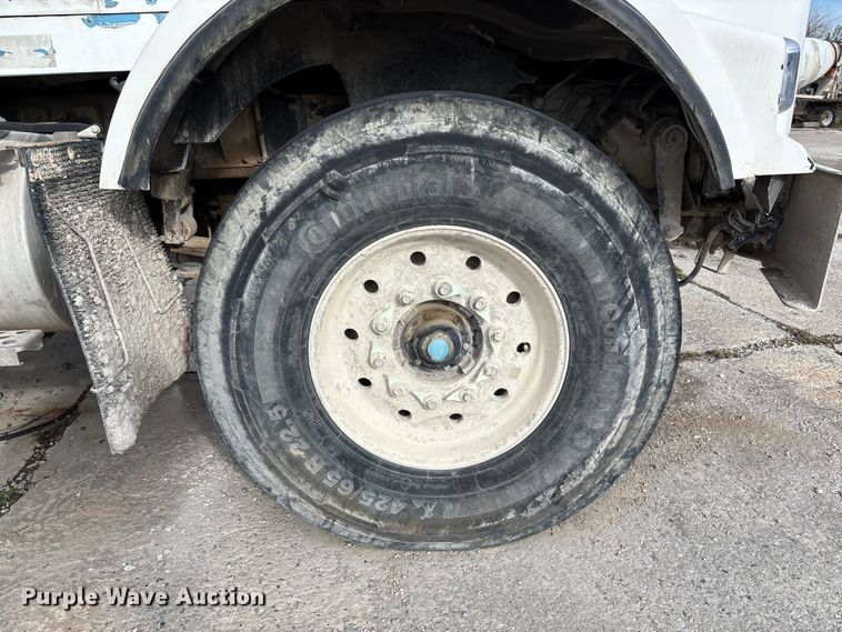 image for item FB3279 2009 Kenworth T800 ready mix truck