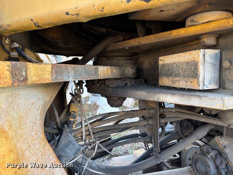 image for item FB3280 1993 John Deere 544G wheel loader