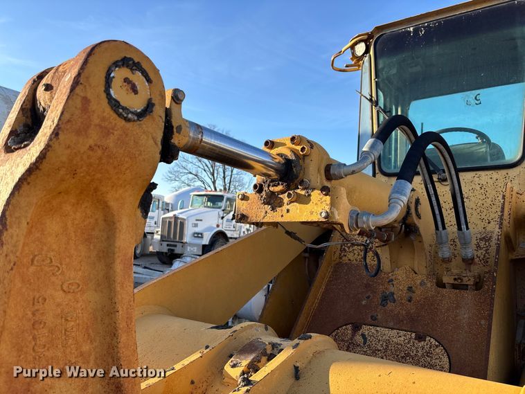 image for item FB3280 1993 John Deere 544G wheel loader