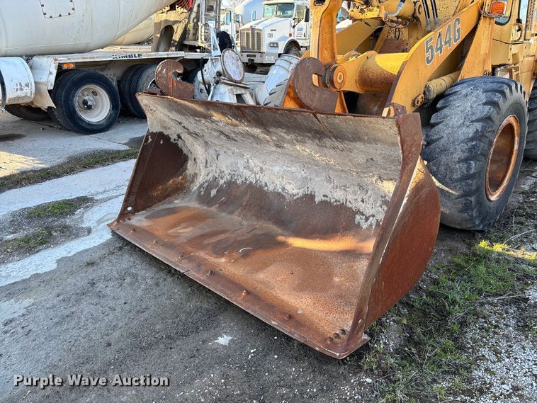 image for item FB3280 1993 John Deere 544G wheel loader
