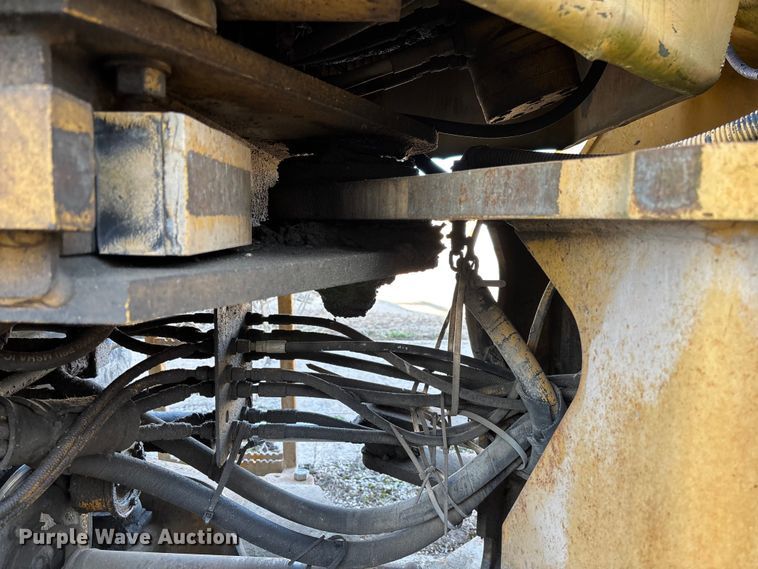 image for item FB3280 1993 John Deere 544G wheel loader