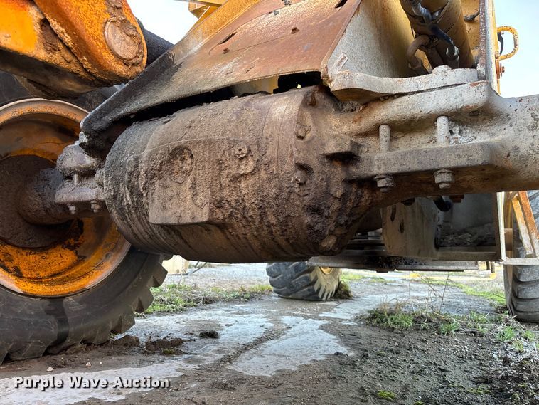 image for item FB3280 1993 John Deere 544G wheel loader