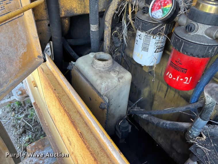 image for item FB3280 1993 John Deere 544G wheel loader