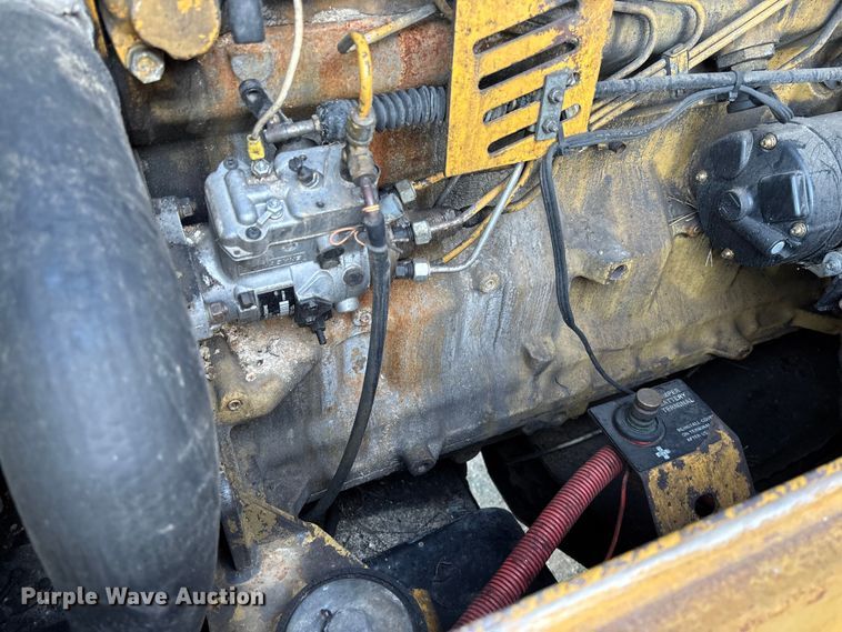 image for item FB3280 1993 John Deere 544G wheel loader