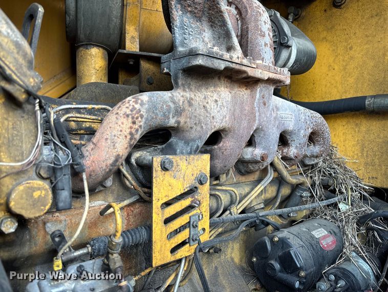 image for item FB3280 1993 John Deere 544G wheel loader