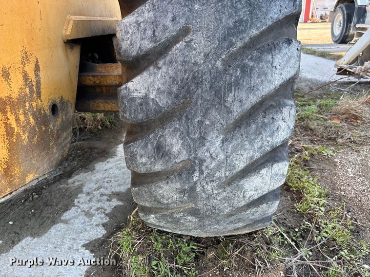 image for item FB3280 1993 John Deere 544G wheel loader