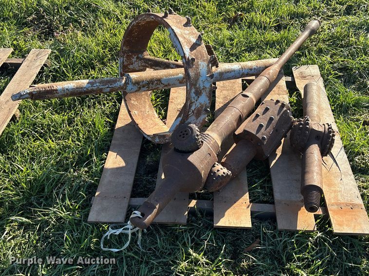 image for item FB3281 (4) directional boring reamers