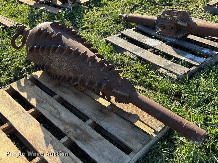 image for item FB3283 18