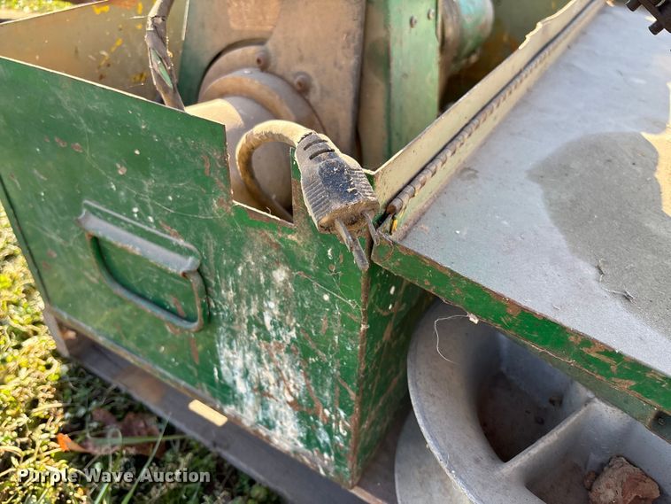 image for item FB3285 (2) Greenlee cable pullers