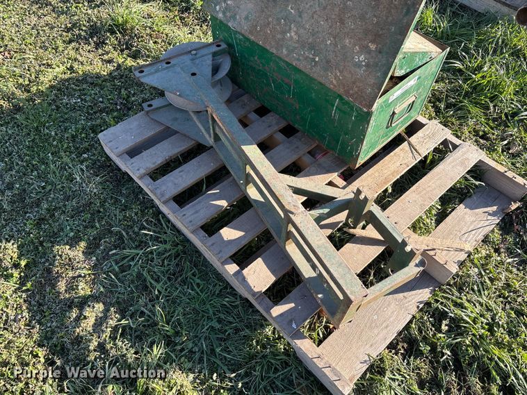 image for item FB3285 (2) Greenlee cable pullers