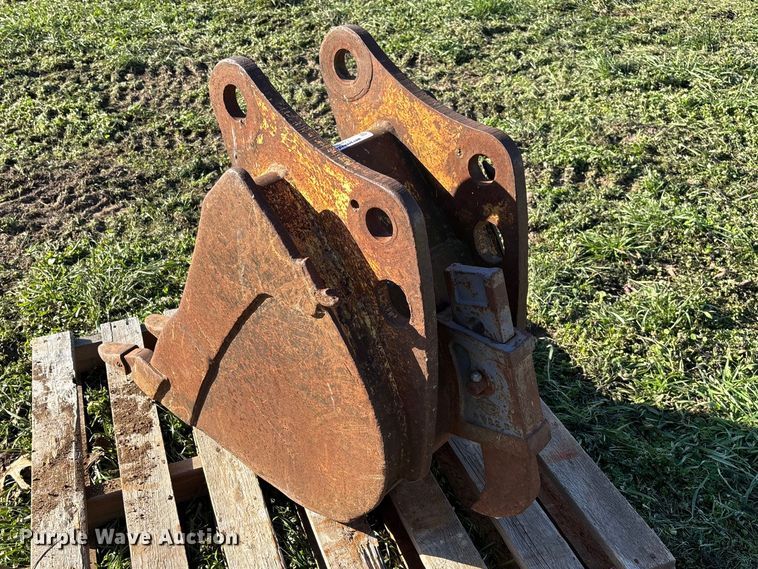 image for item FB3286 18