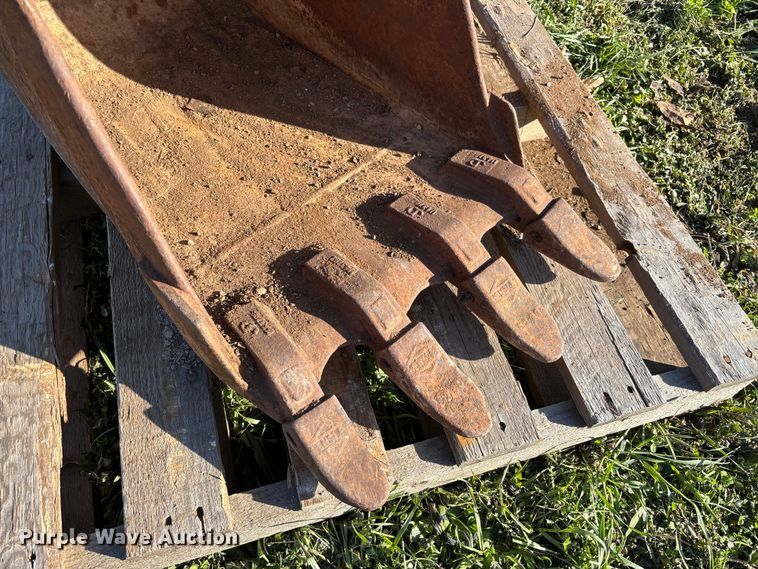 image for item FB3286 18