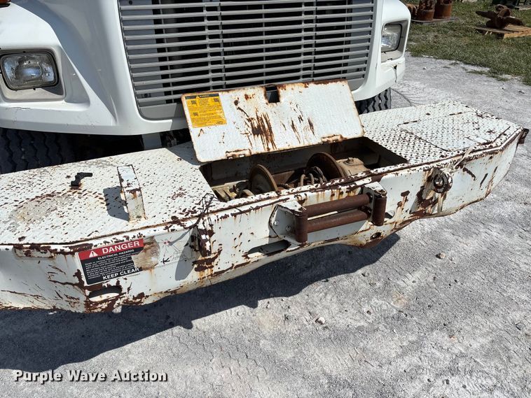 image for item FB3287 2003 Freightliner FL80 digger derrick truck