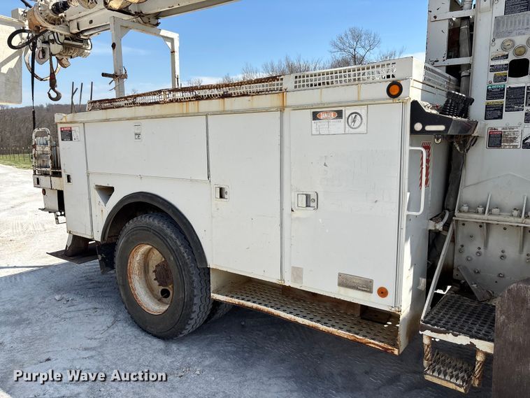 image for item FB3287 2003 Freightliner FL80 digger derrick truck