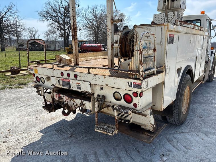 image for item FB3287 2003 Freightliner FL80 digger derrick truck