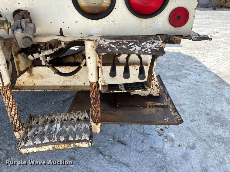 image for item FB3287 2003 Freightliner FL80 digger derrick truck