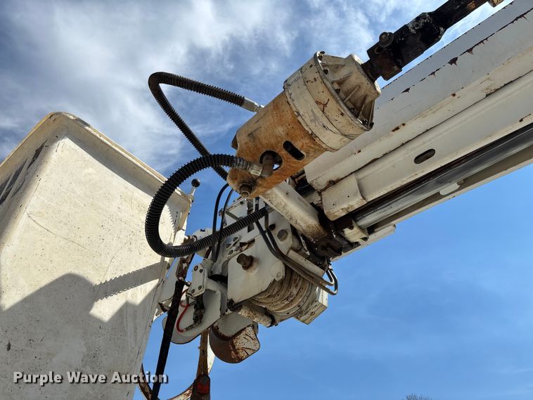 image for item FB3287 2003 Freightliner FL80 digger derrick truck