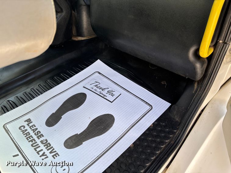 image for item FB3287 2003 Freightliner FL80 digger derrick truck