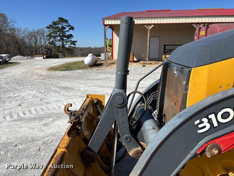 image for item FB3290 2017 John Deere 310SL HL backhoe