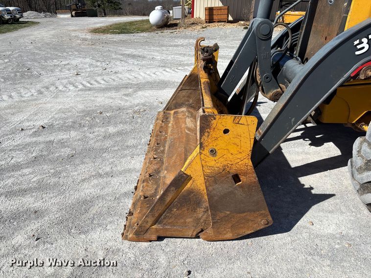 image for item FB3290 2017 John Deere 310SL HL backhoe