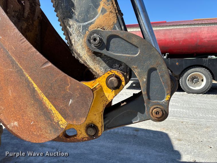 image for item FB3290 2017 John Deere 310SL HL backhoe