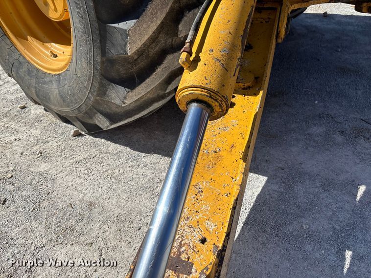 image for item FB3290 2017 John Deere 310SL HL backhoe