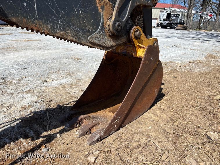 image for item FB3290 2017 John Deere 310SL HL backhoe