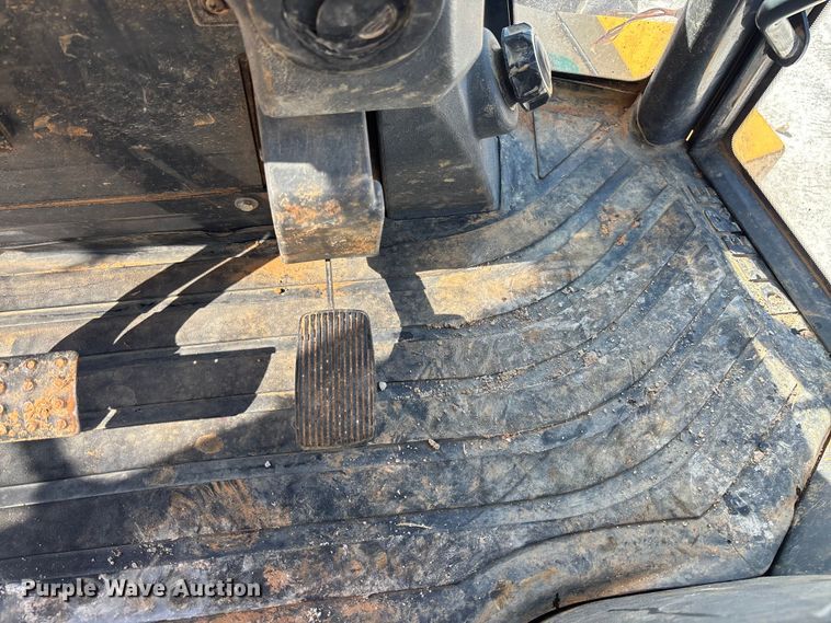 image for item FB3290 2017 John Deere 310SL HL backhoe