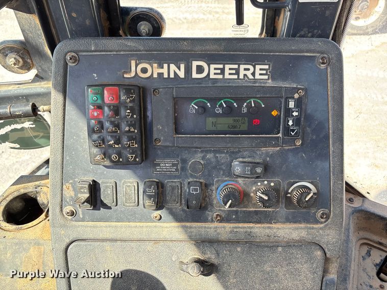 image for item FB3290 2017 John Deere 310SL HL backhoe