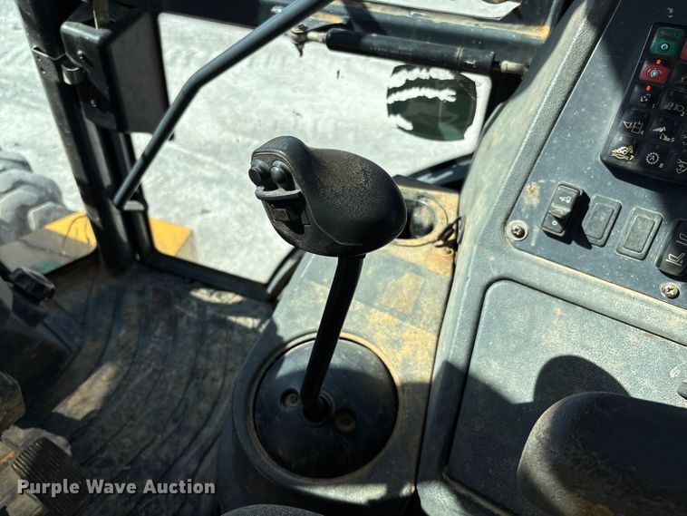 image for item FB3290 2017 John Deere 310SL HL backhoe