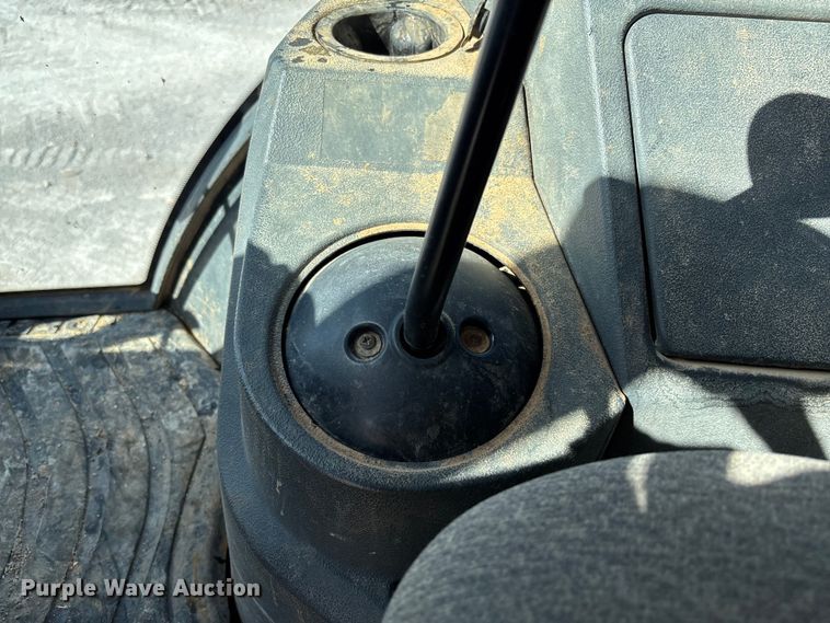 image for item FB3290 2017 John Deere 310SL HL backhoe