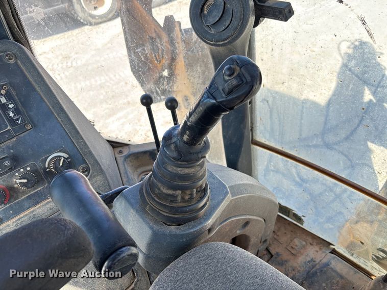 image for item FB3290 2017 John Deere 310SL HL backhoe