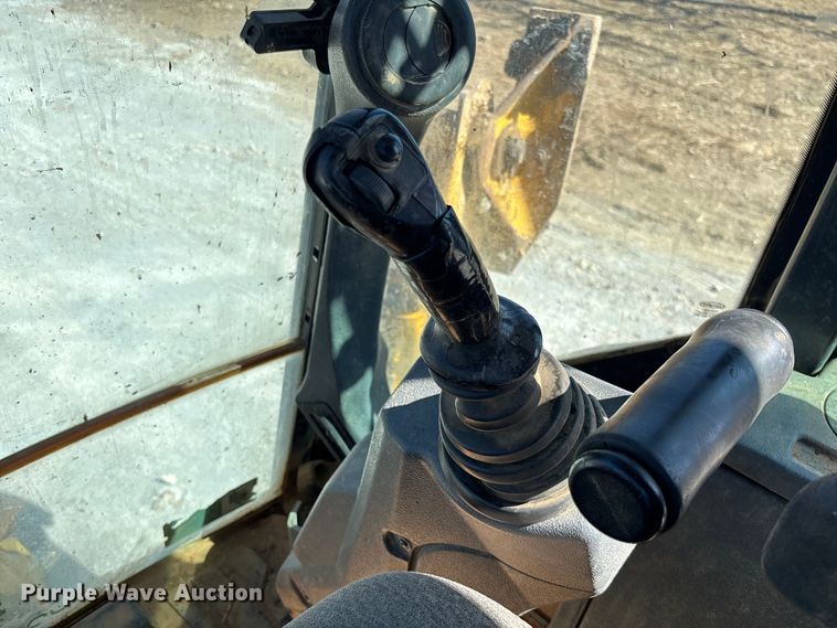 image for item FB3290 2017 John Deere 310SL HL backhoe